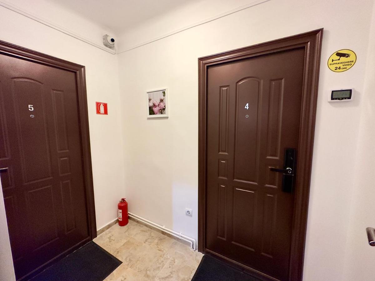 Downtown Victoria Apartments By Citybookings Bukarest Zimmer foto