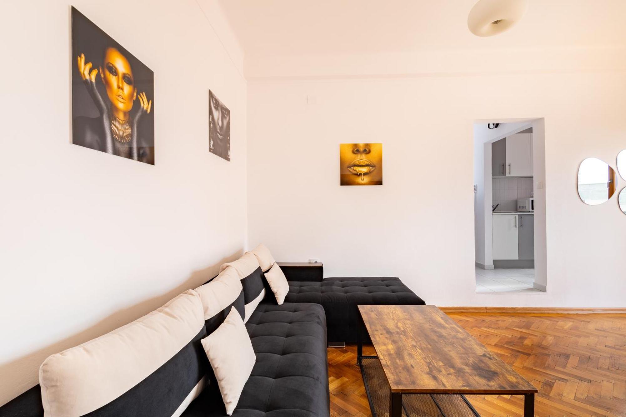 Downtown Victoria Apartments By Citybookings Bukarest Exterior foto