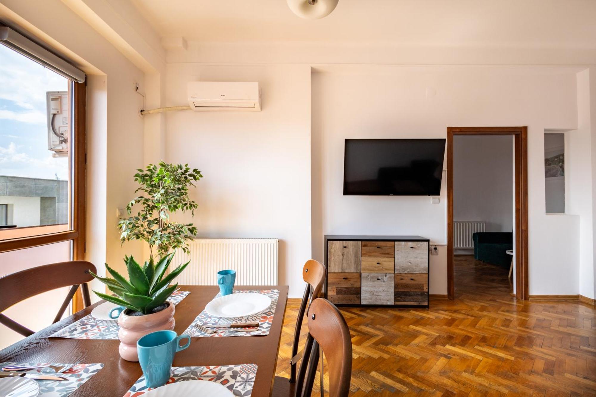 Downtown Victoria Apartments By Citybookings Bukarest Exterior foto